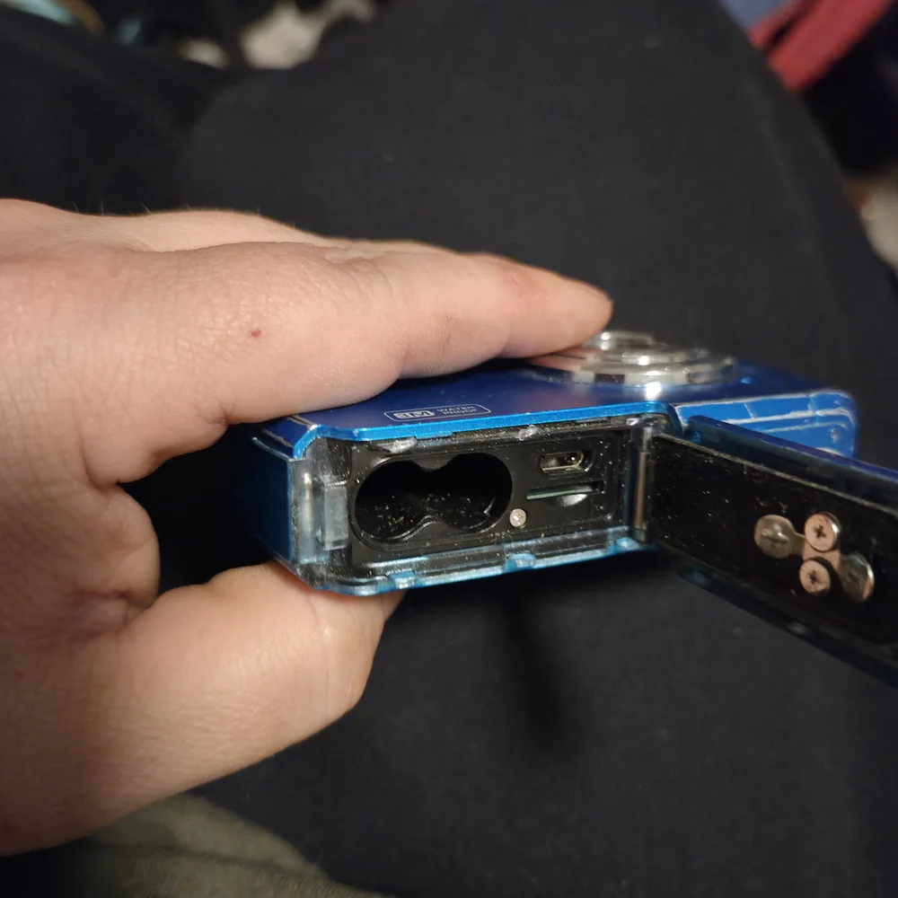 Polaroid iS048 Untested Digital Camera